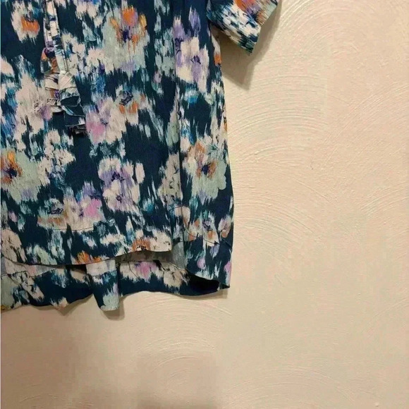 Women’s Anna Kay Blue Floral Blouse Size L - Picture 4 of 5